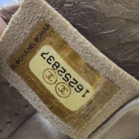 Chanel Python Wallet On Chain - Picture 7 of 12